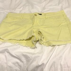 Jessica Simpson yellow jean shorts